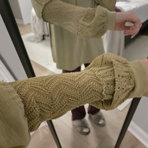 Miss Me Olive Lace-Up Women's Top - Picture 4 of 6